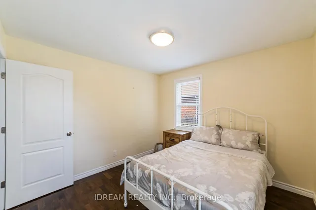 Additional image 18 of 33 Alderney Ave