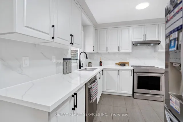 Additional image 14 of 8 Luminous Crt