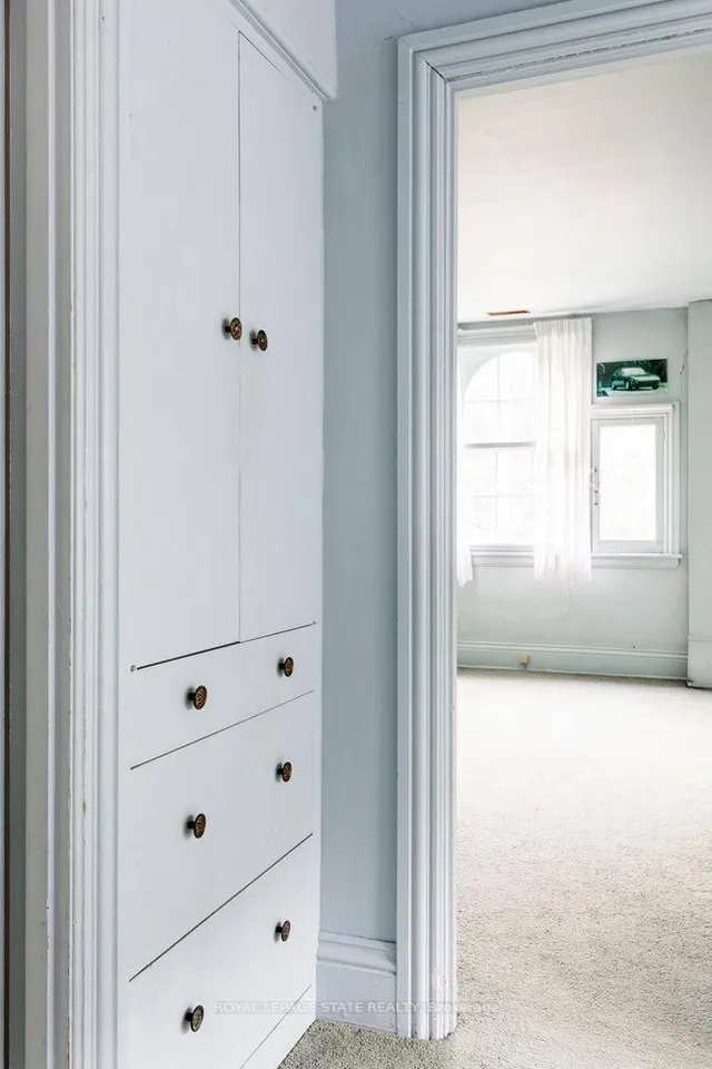 Additional image 39 of 142 Aberdeen Ave