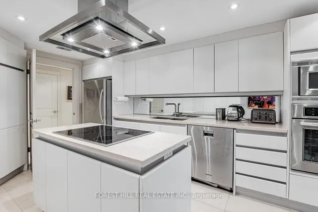 Additional image 20 of 55 Prince Arthur Ave Unit 901