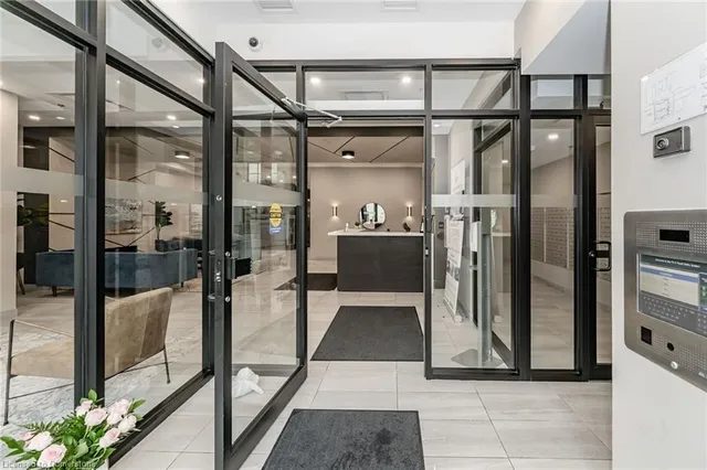 Additional image 3 of 60 Charles St Unit 2904