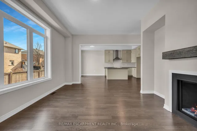 Additional image 26 of 67 Starfire Cres