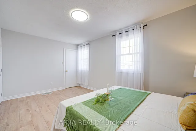 Additional image 23 of 91 Dumfries Ave