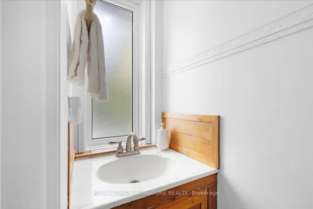 Additional image 15 of 5 Royal York Rd