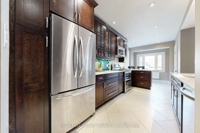 Additional image 10 of 765 Windermere Ave