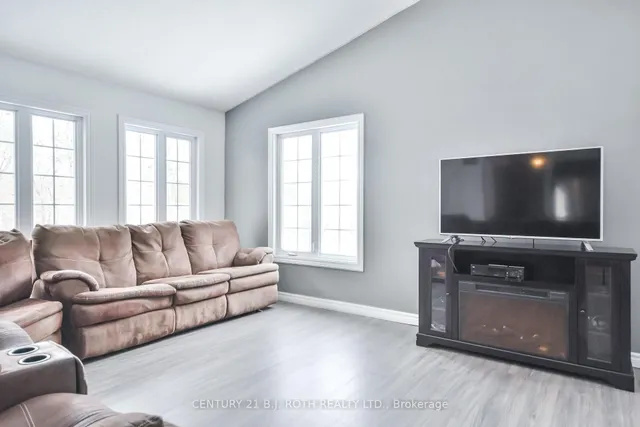 Additional image 7 of 4927 25 Side Rd