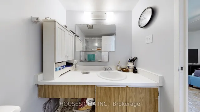 Additional image 15 of 15 La Rose Ave Unit 216