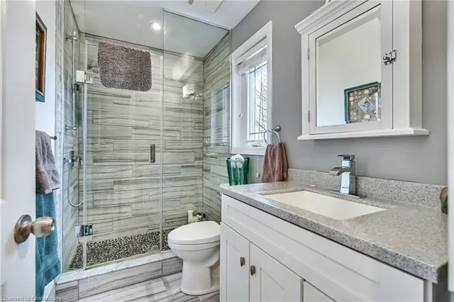 Additional image 23 of 27 Surrey Dr