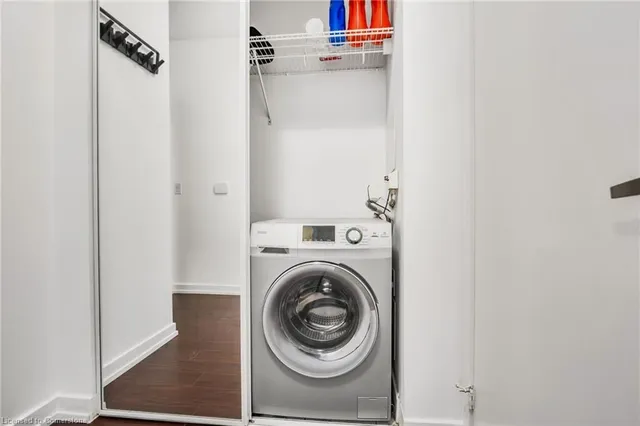 Additional image 19 of 38 Dan Leckie Way Unit 1909