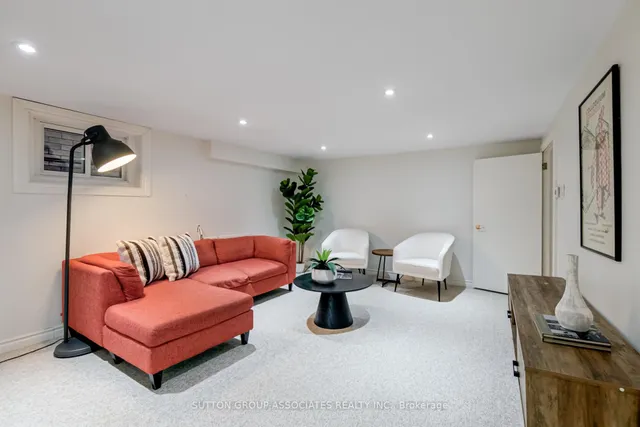 Additional image 36 of 10 Vermont Ave