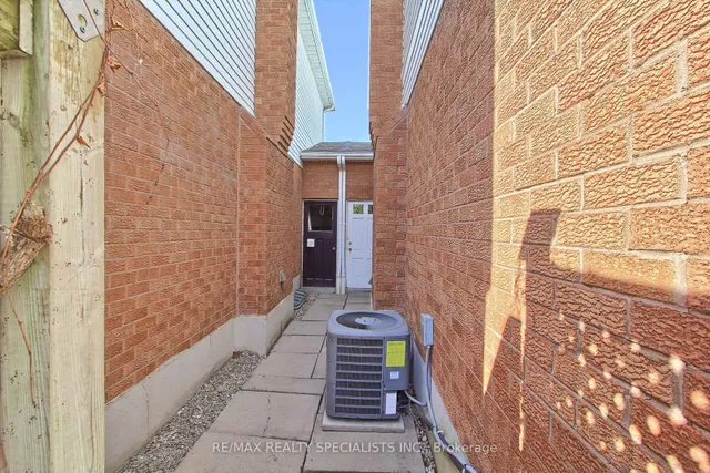 Additional image 50 of 98 Tulip Dr