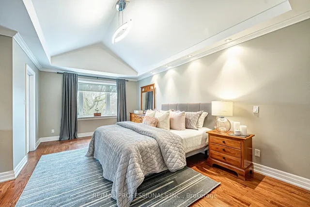 Additional image 22 of 116 Lake Shore Dr