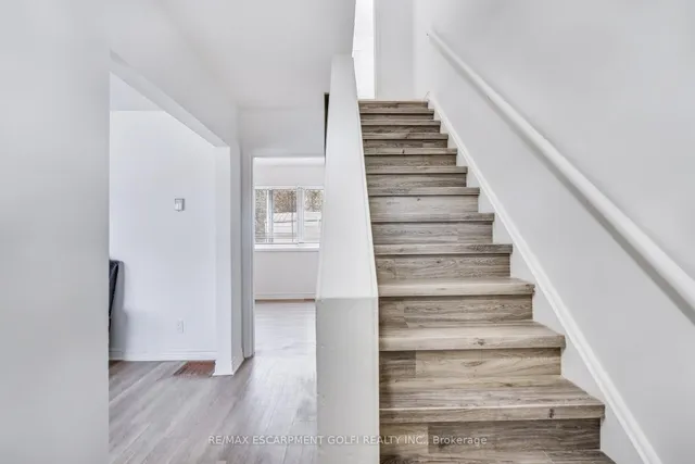 Additional image 5 of 487 East 25th St