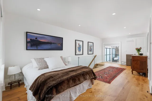 Additional image 26 of 38 Howland Ave