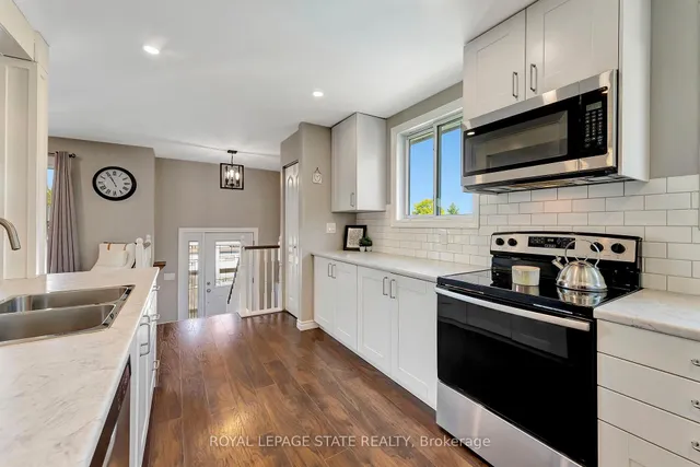 Additional image 16 of 41 Yeoville Crt