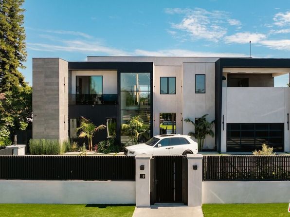 13016 Chandler Blvd, Sherman Oaks, CA 91401