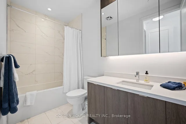 Additional image 36 of 55 Merchants' Wharf N/A Unit 1023