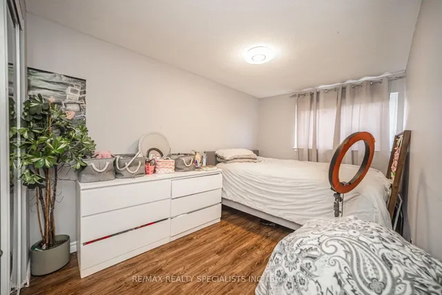 Additional image 29 of 20 Darras Crt