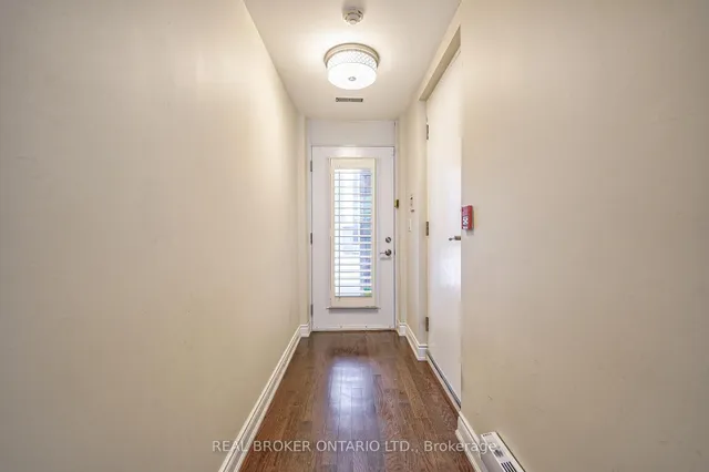 Additional image 6 of 761 Bay St Unit TH08