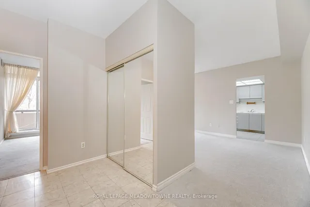 Additional image 9 of 100 County Court Blvd Unit 106