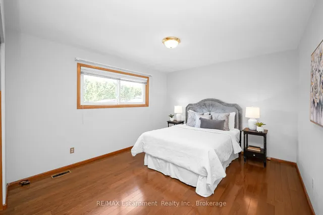 Additional image 11 of 249 Montmorency Dr