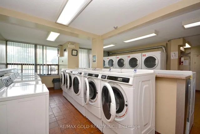 Additional image 40 of 18 Knightsbridge Rd Unit 809