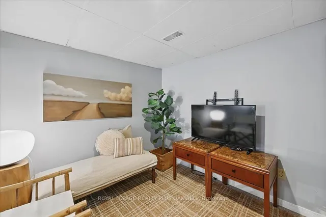 Additional image 27 of 361 East 23rd St