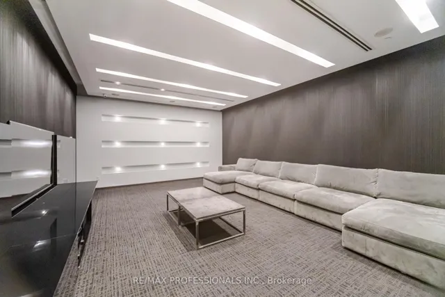 Additional image 37 of 1030 King St Unit 103