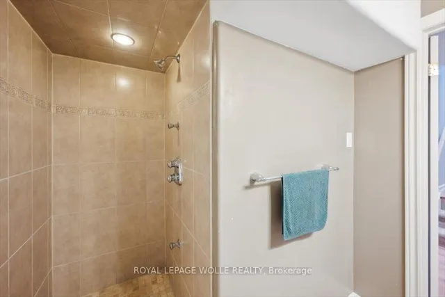 Additional image 20 of 64 Swartz St