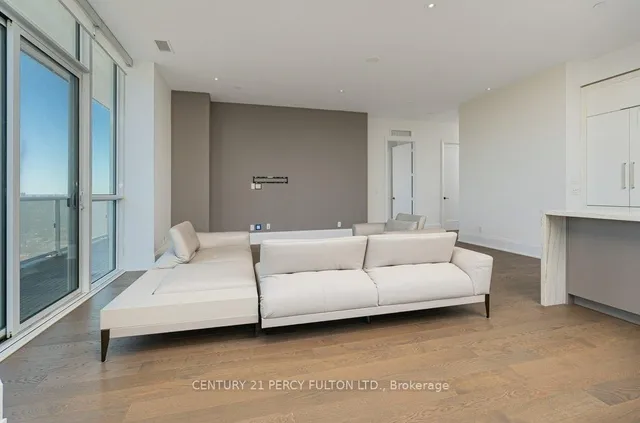 Additional image 5 of 101 Erskine Ave Unit PH10