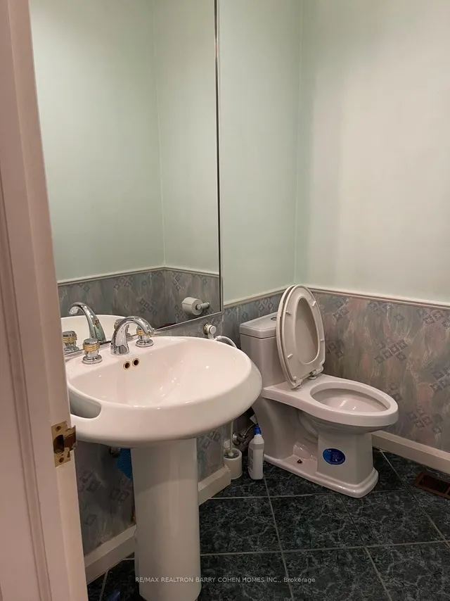 Additional image 13 of 37 Wilket Rd