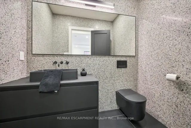 Additional image 6 of 2187 Lakeshore Rd