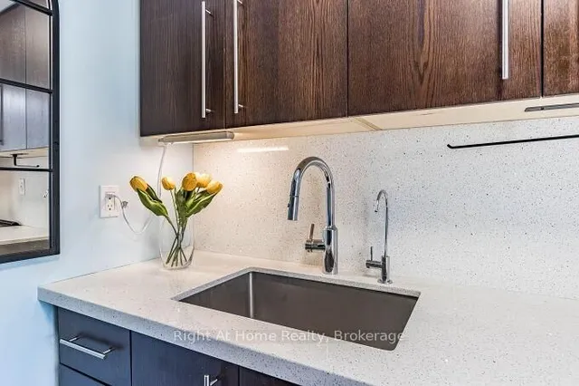 Additional image 11 of 1528 Lancaster Dr Unit 24