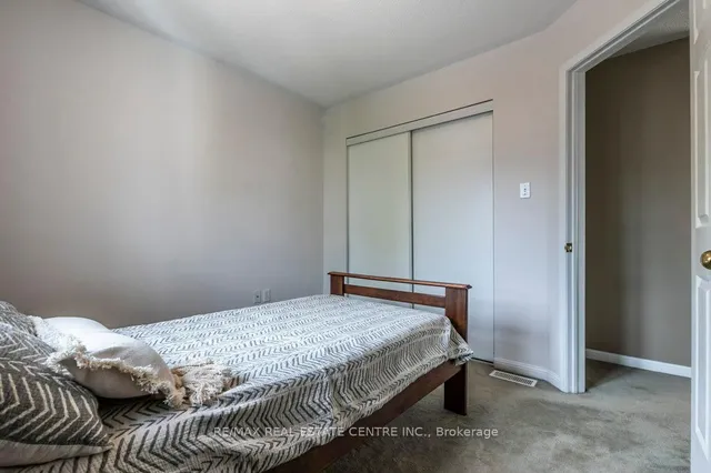 Additional image 21 of 46 Livingston Rd