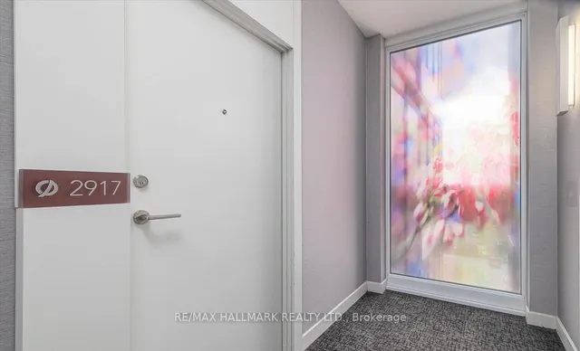 Additional image 3 of 121 MCMAHON Dr Unit 2917