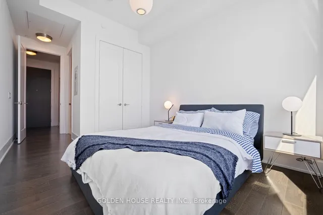 Additional image 34 of 55 Merchants' Wharf N/A Unit 1023