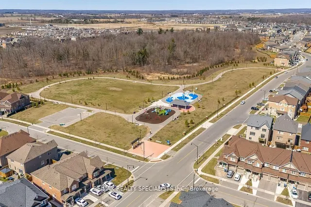 Additional image 49 of 52 Abercrombie Cres