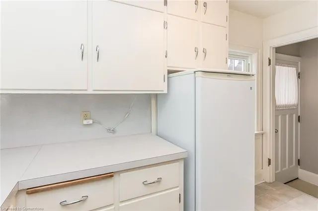 Additional image 12 of 330 Weber St