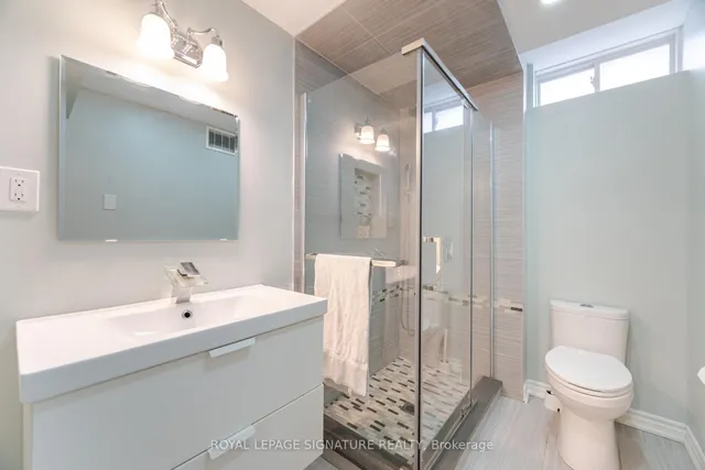 Additional image 39 of 81 Farthingale Cres