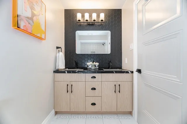 Additional image 3 of 1587 Dewberry Cres