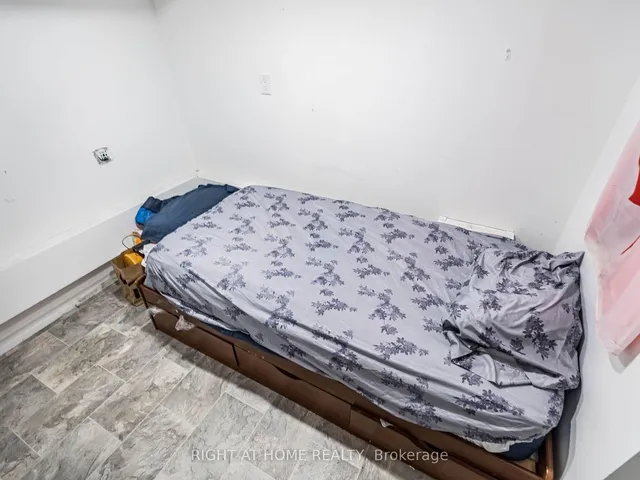 Additional image 34 of 9 Kehl St