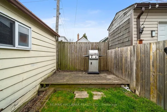 Additional image 26 of 72 Gray Ave