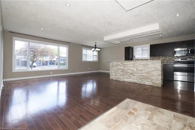 Additional image 6 of 39 Markwood Dr