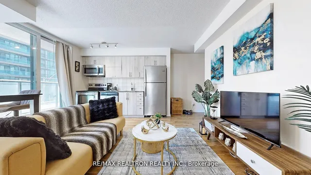 Additional image 7 of 20 Joe Shuster Way Unit 202