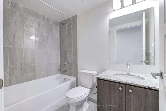 Additional image 23 of 1415 Dundas St Unit 415