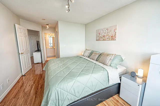 Additional image 22 of 23 Hollywood Ave Unit 3308