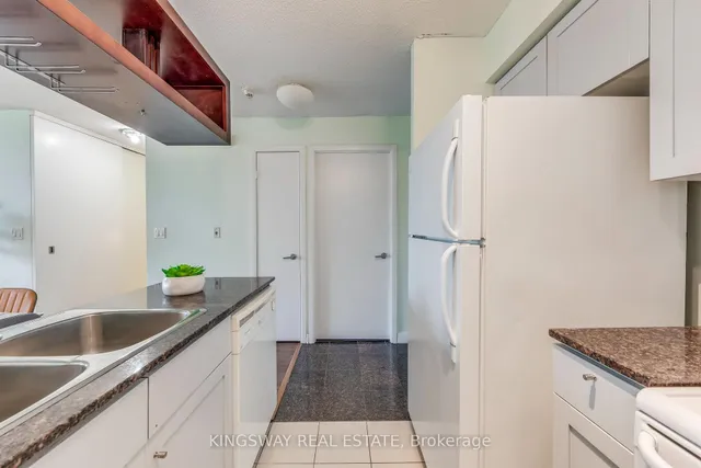 Additional image 11 of 81 Navy Wharf Crt Unit 3511