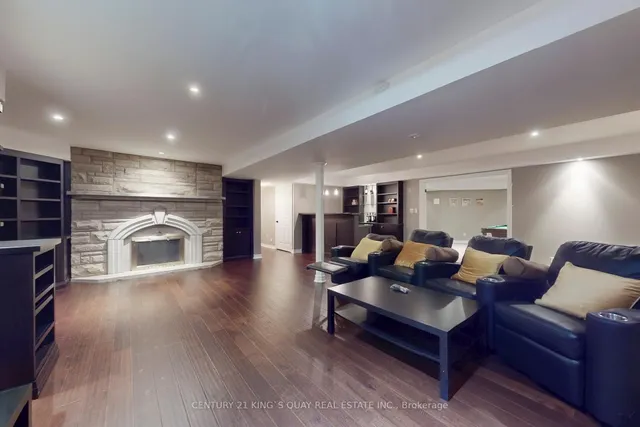 Additional image 40 of 110 Crawford Cres