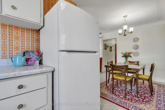 Additional image 17 of 1060 Brook View Ave