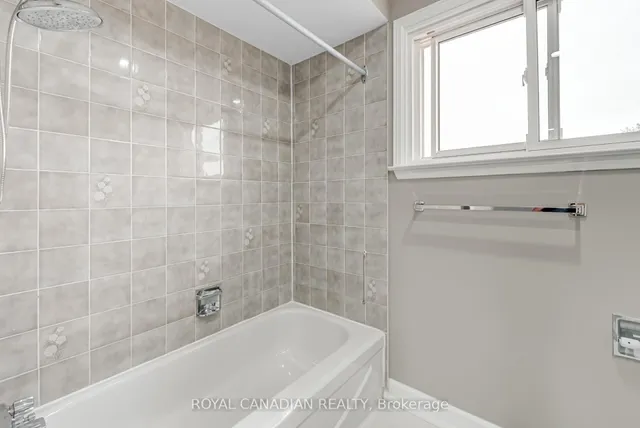 Additional image 19 of 28 Nickel Cres